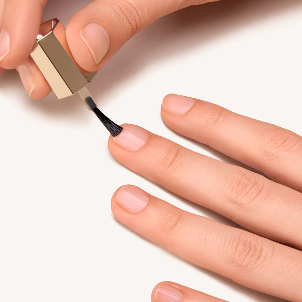 Solution Vernis à ongles écaillé - Image 4